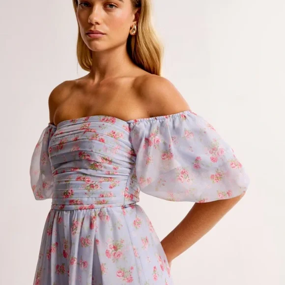 Abercrombie Emerson Off-The-Shoulder Drama Maxi Dress - Picture 2 of 7